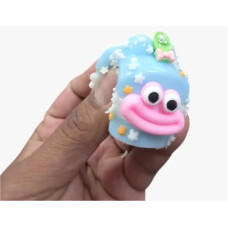 Squeese toys sausage mouth cube
